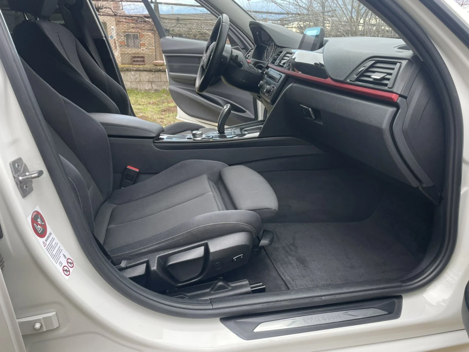 BMW 320 Xdrive Automatic F31, снимка 8 - Автомобили и джипове - 53743489