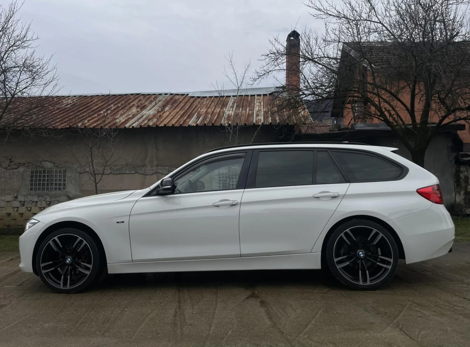 BMW 320 Xdrive Automatic F31, снимка 2 - Автомобили и джипове - 53743489