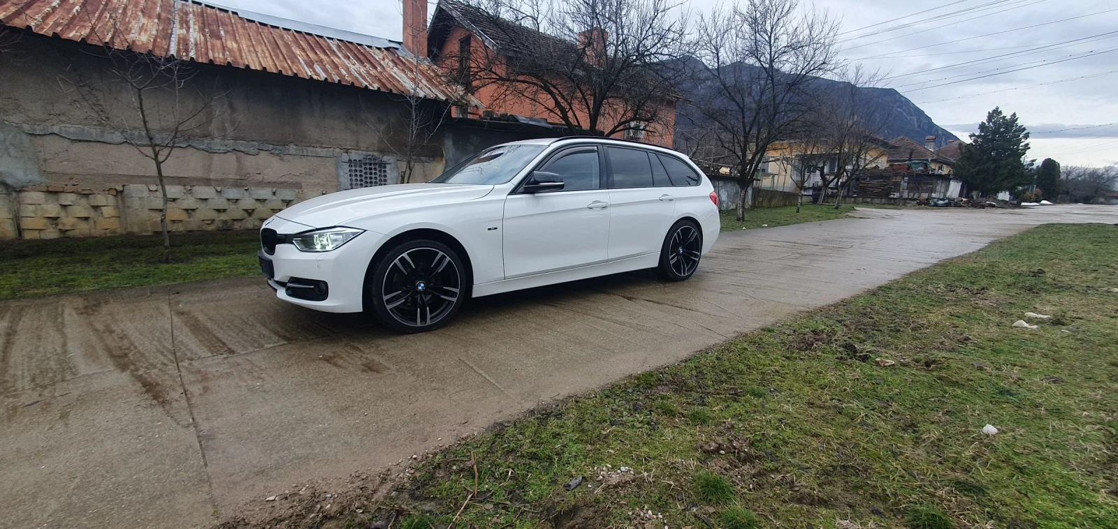 BMW 320 Xdrive Automatic F31, снимка 17 - Автомобили и джипове - 53743489