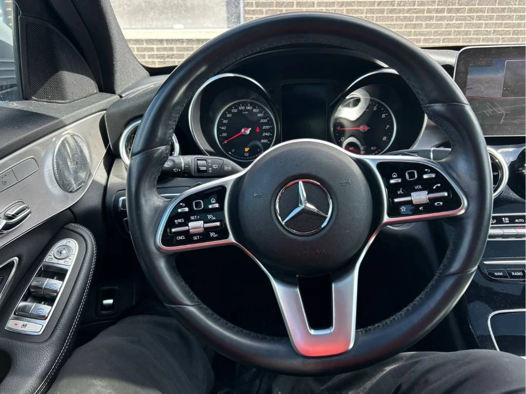 Mercedes-Benz C 300 CARFAX* AMG PACK * DISTRONIC * BURMESTER, снимка 8 - Автомобили и джипове - 53892018