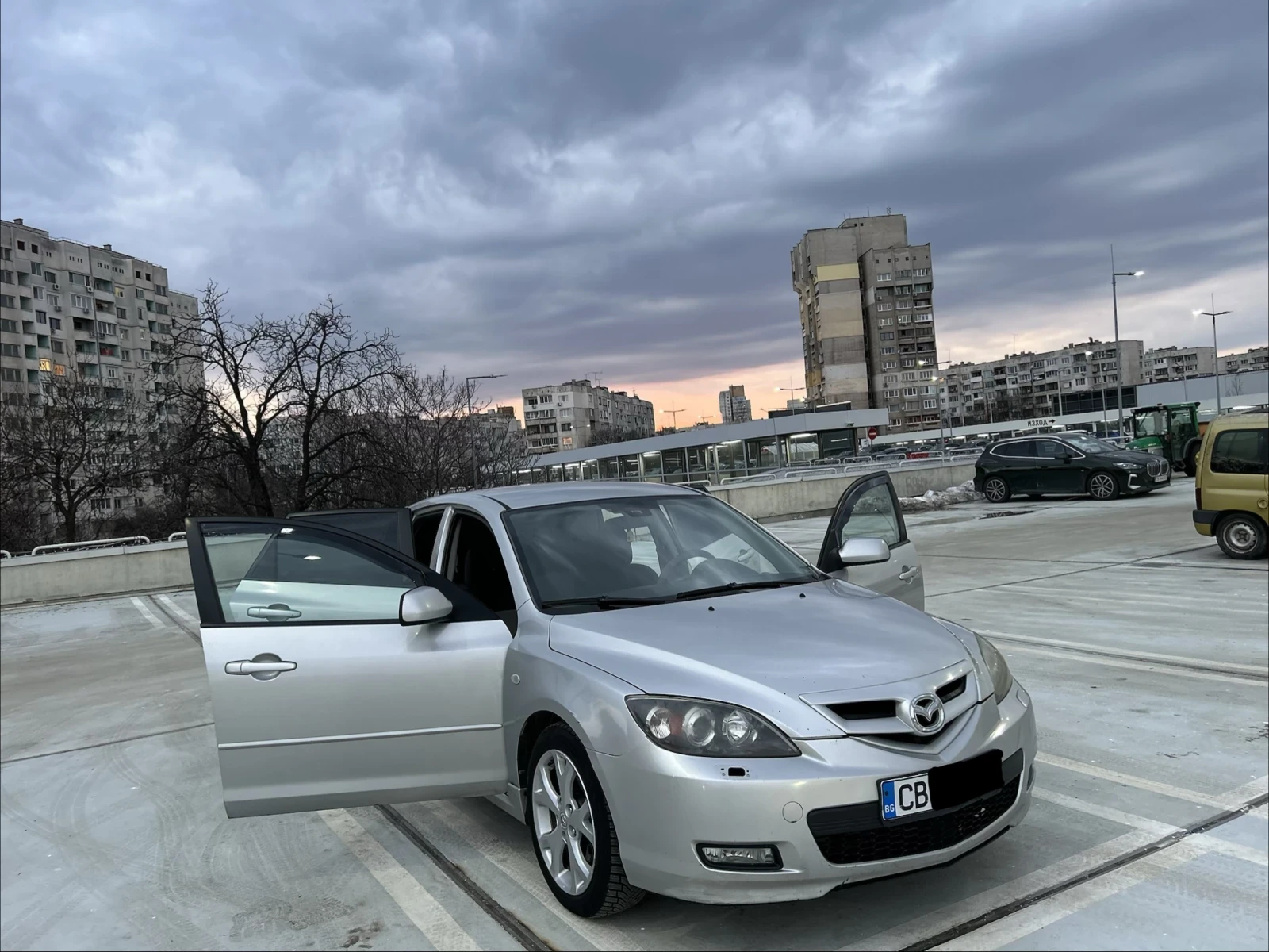 Mazda 3 Facelift, снимка 5 - Автомобили и джипове - 53951192