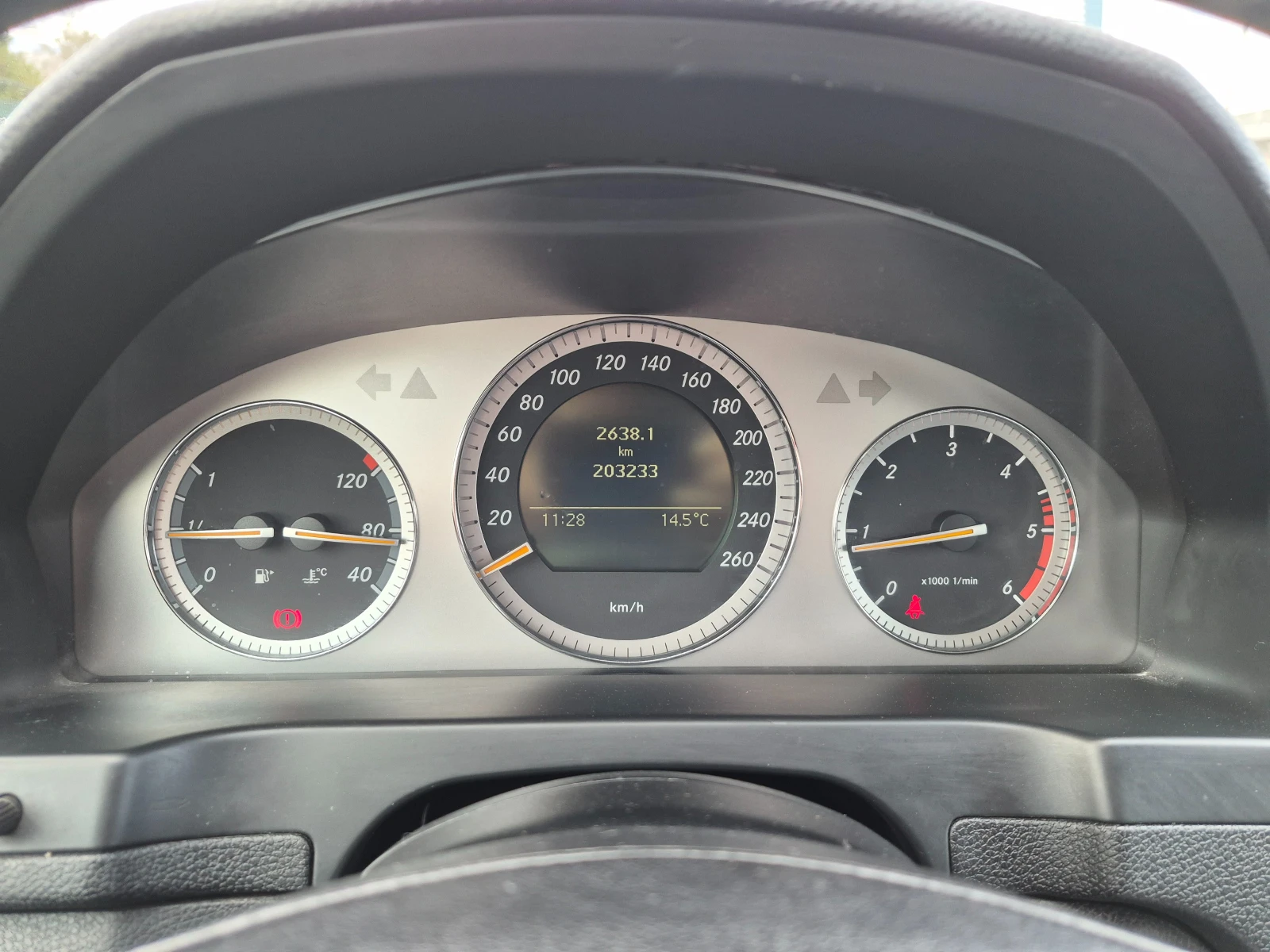 Mercedes-Benz C 220 2.2 CDI AVANGARDE, снимка 14 - Автомобили и джипове - 53983556