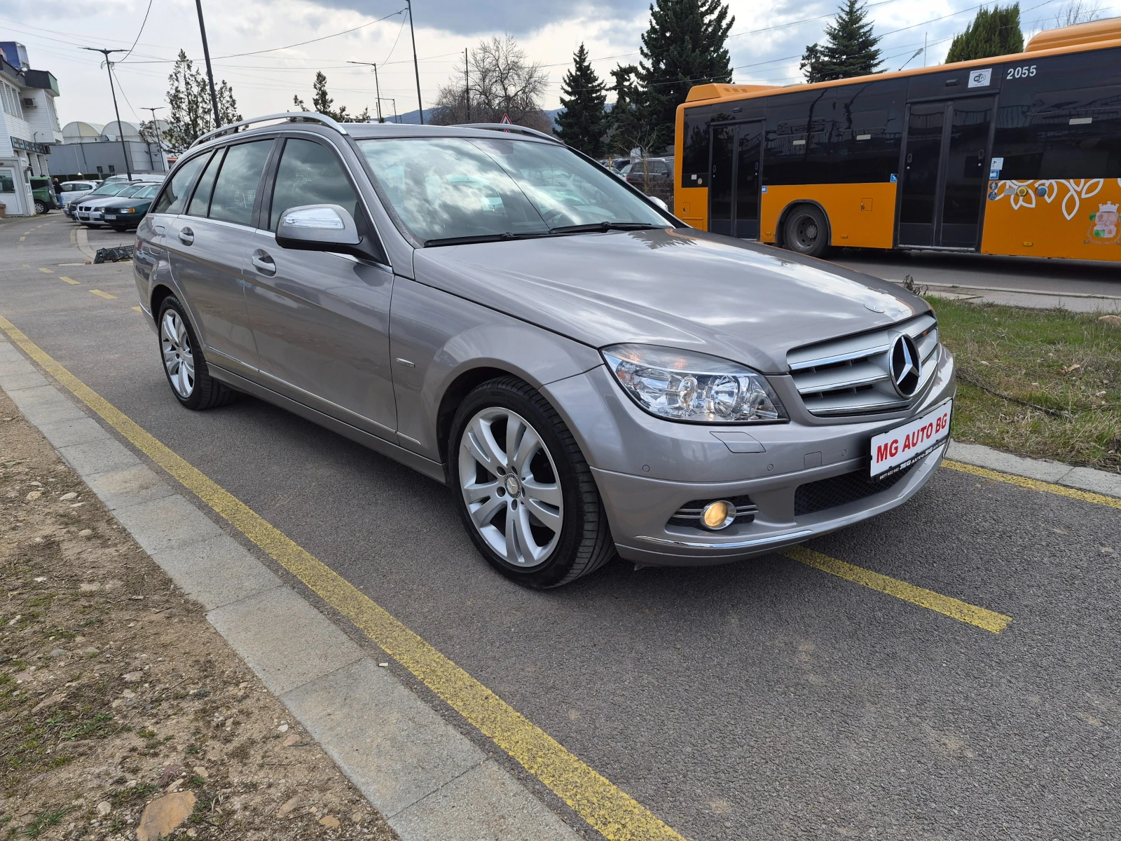 Mercedes-Benz C 220 2.2 CDI AVANGARDE, снимка 3 - Автомобили и джипове - 53983556