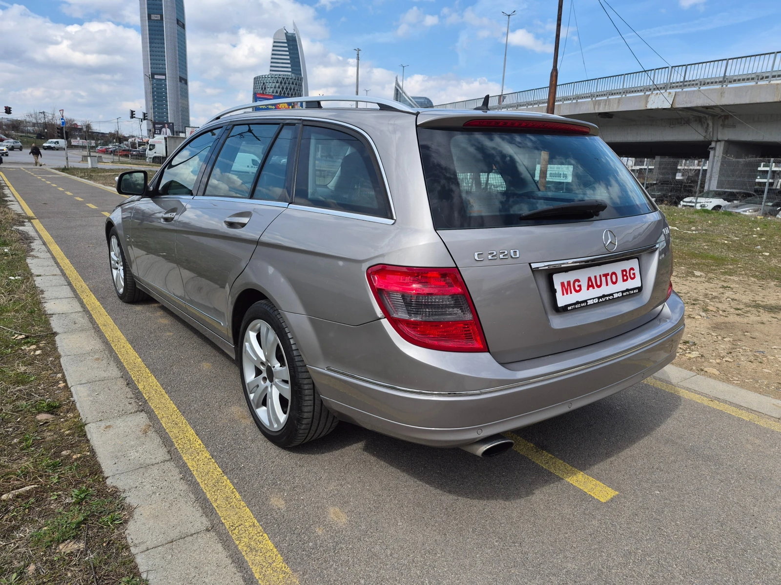 Mercedes-Benz C 220 2.2 CDI AVANGARDE, снимка 6 - Автомобили и джипове - 53983556