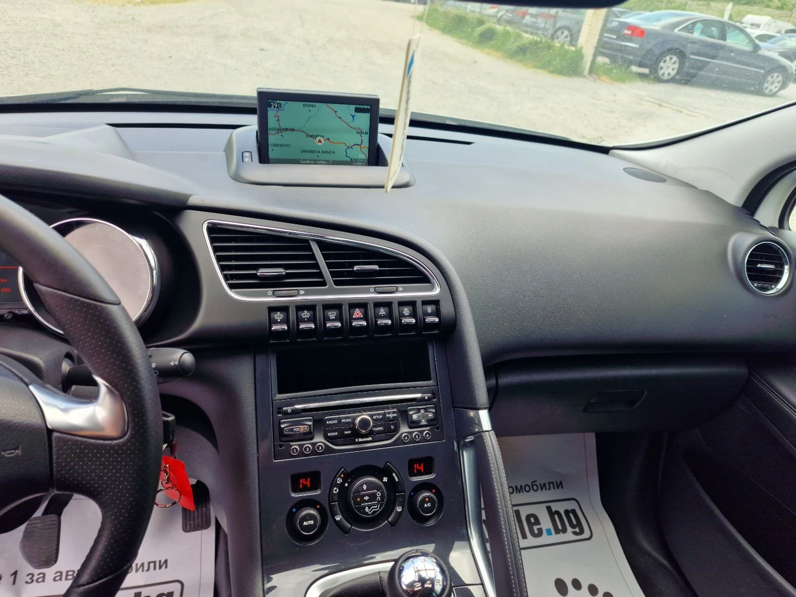 Peugeot 3008 1.6HDI LED-PANORAMA, снимка 9 - Автомобили и джипове - 54138313