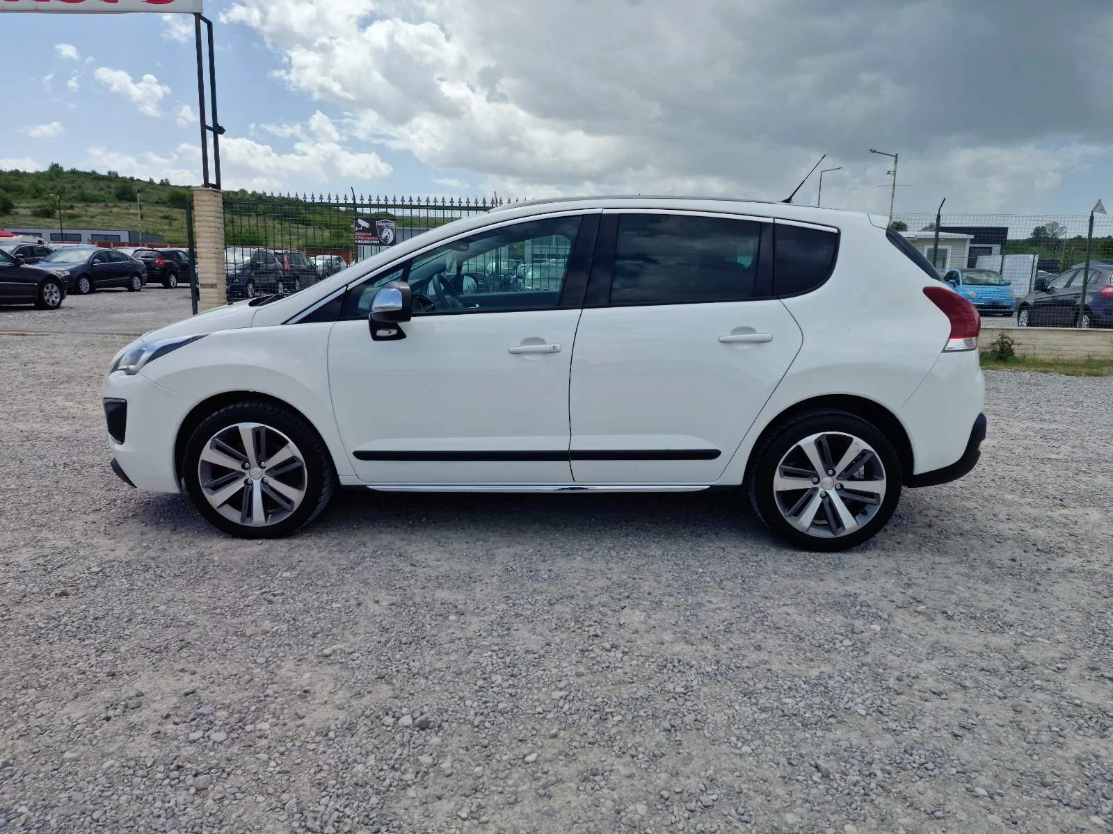 Peugeot 3008 1.6HDI LED-PANORAMA, снимка 6 - Автомобили и джипове - 54138313