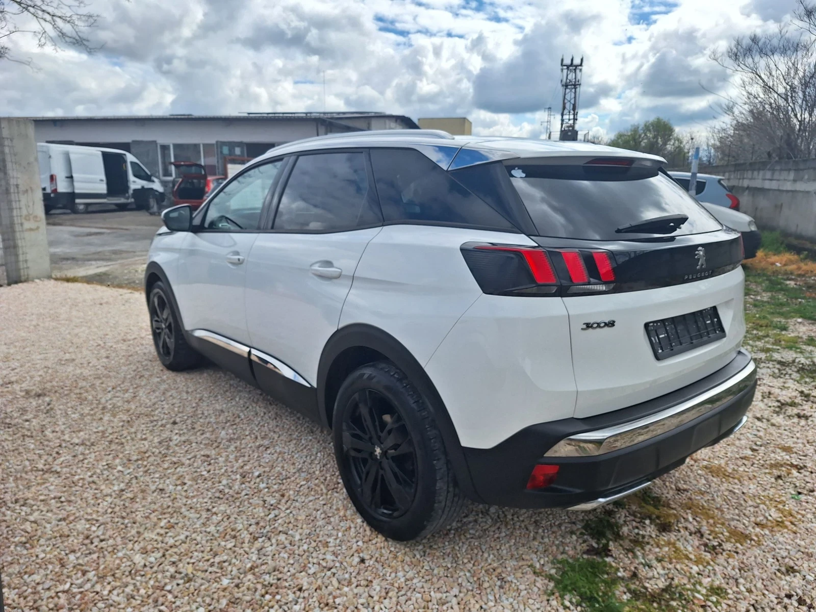 Peugeot 3008 1.6hdi* Навигация/Кросуей/Лед/6ск/Топ* , снимка 5 - Автомобили и джипове - 54140814