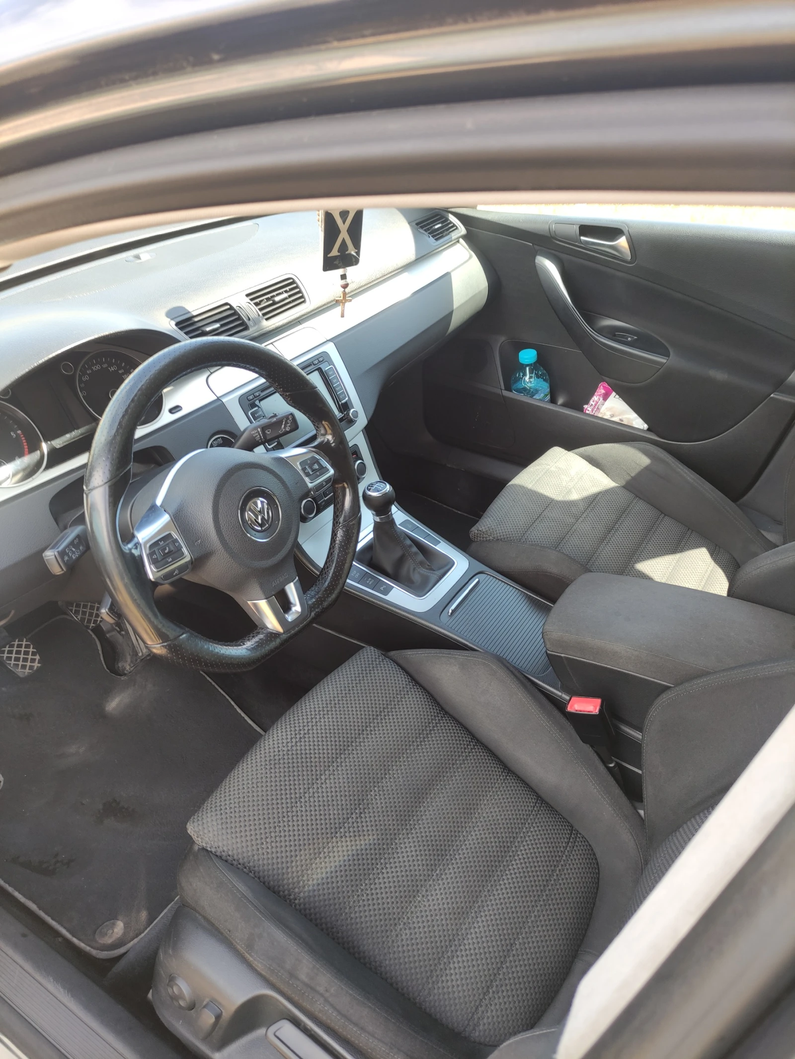 VW Passat R-Line Фейслифт, снимка 7 - Автомобили и джипове - 54330507