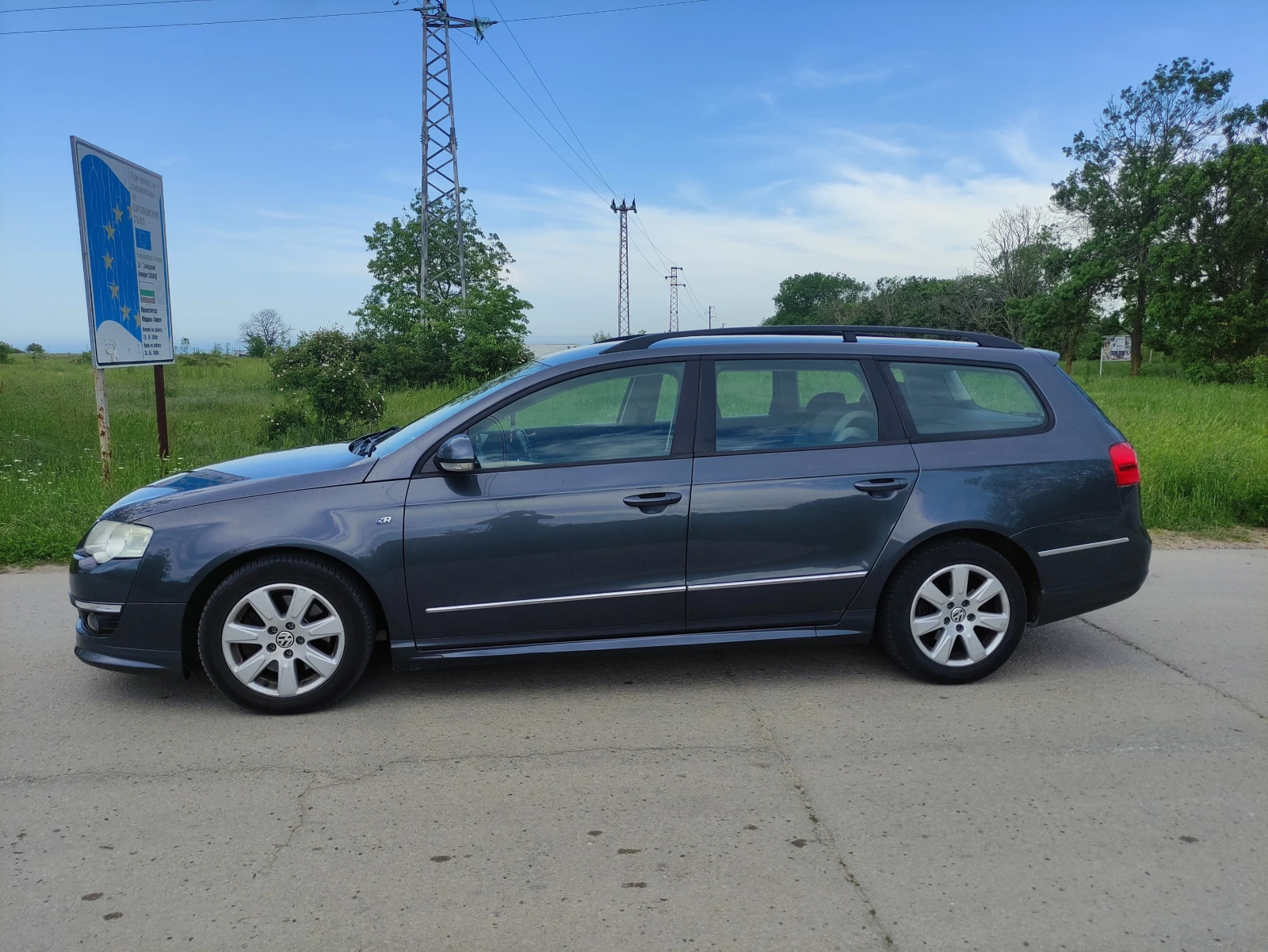 VW Passat R-Line Фейслифт, снимка 3 - Автомобили и джипове - 54330507