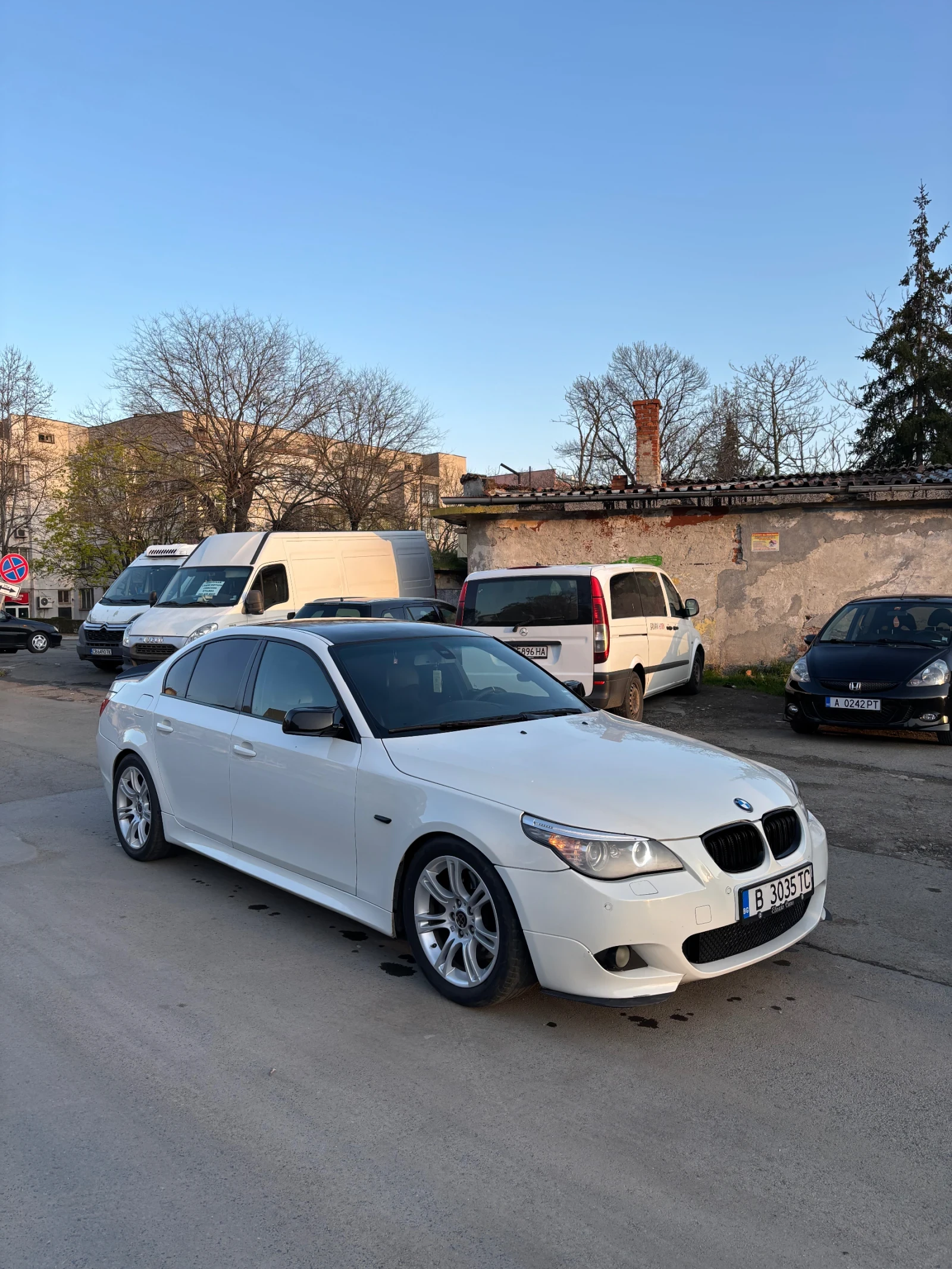 BMW 525 197kc Facelift, снимка 2 - Автомобили и джипове - 54394534