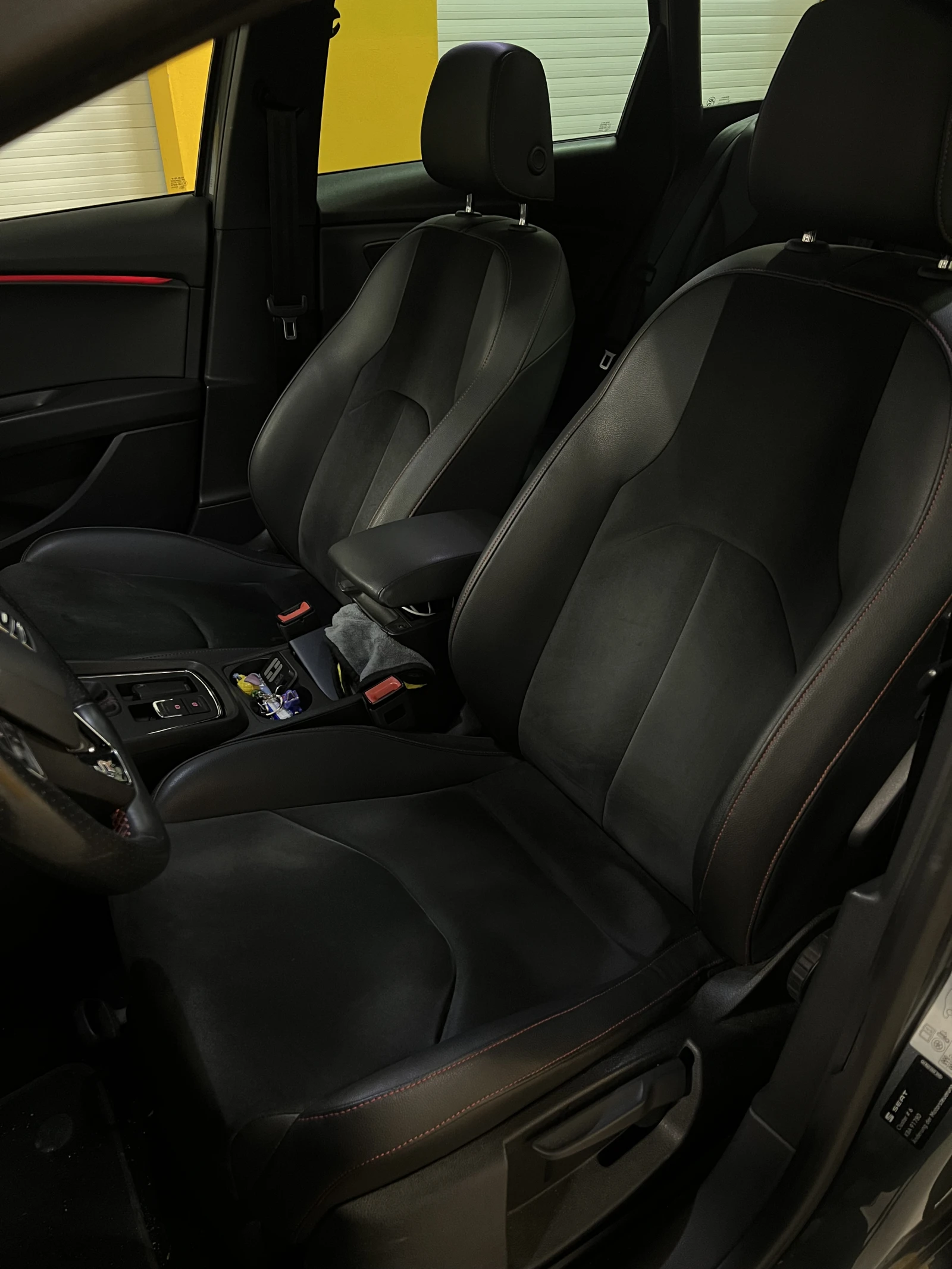 Seat Leon 2.0 TDI FR DSG, снимка 6 - Автомобили и джипове - 54671984