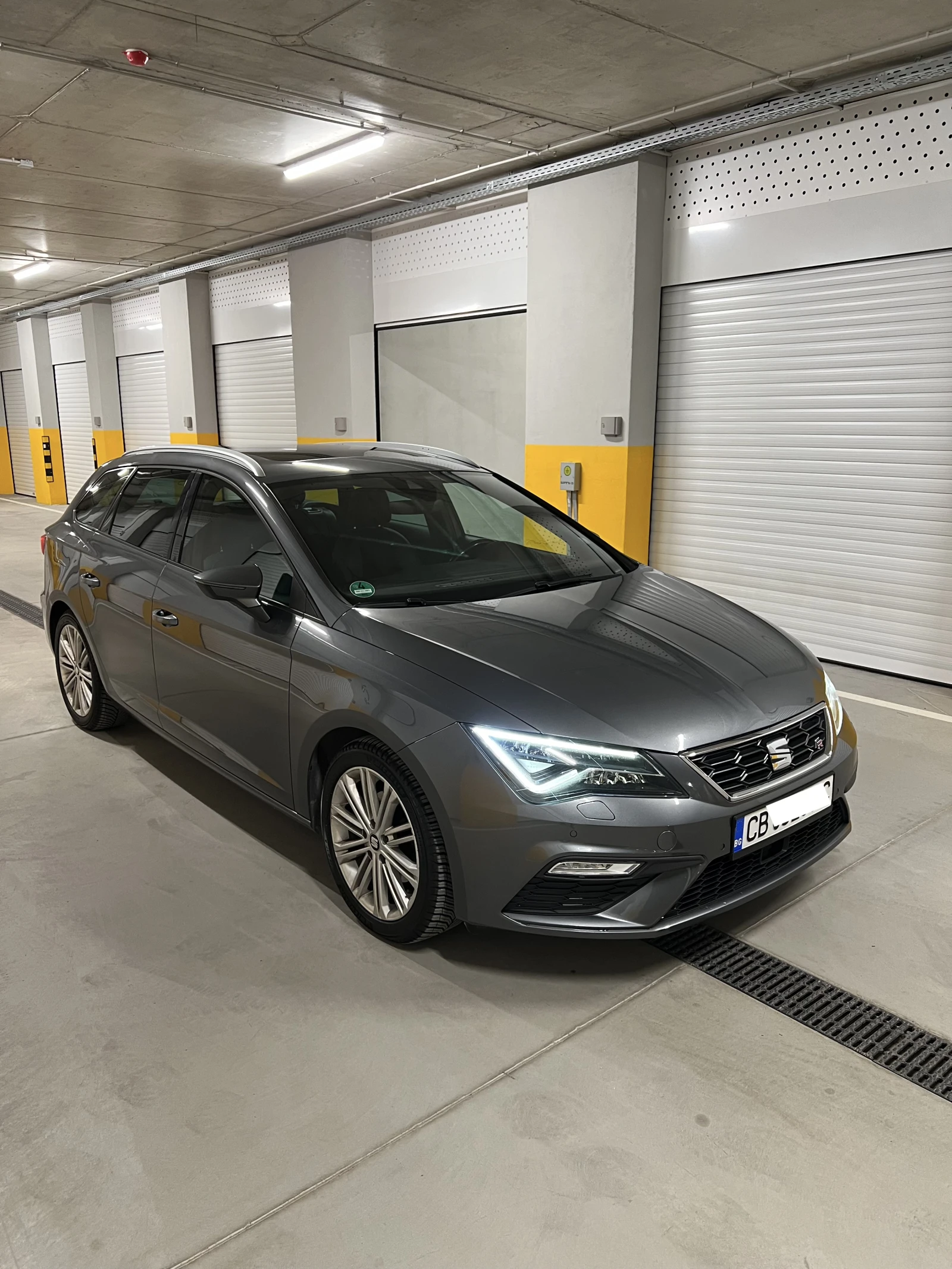 Seat Leon 2.0 TDI FR DSG, снимка 5 - Автомобили и джипове - 54671984