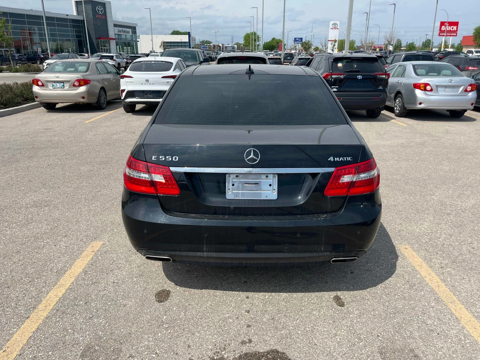 Mercedes-Benz E 500 AMG* 4Matic* Harman Kardon* Масаж* 2чифта гуми, снимка 5 - Автомобили и джипове - 54987703