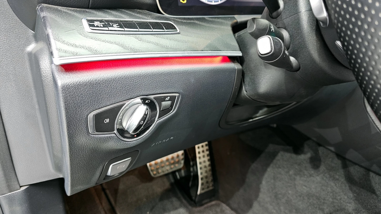 Mercedes-Benz E 220 * BURM * ПОДГРЕВ * М. ТОЧКА * КАМЕРА * ЛЮК, снимка 17 - Автомобили и джипове - 55144457
