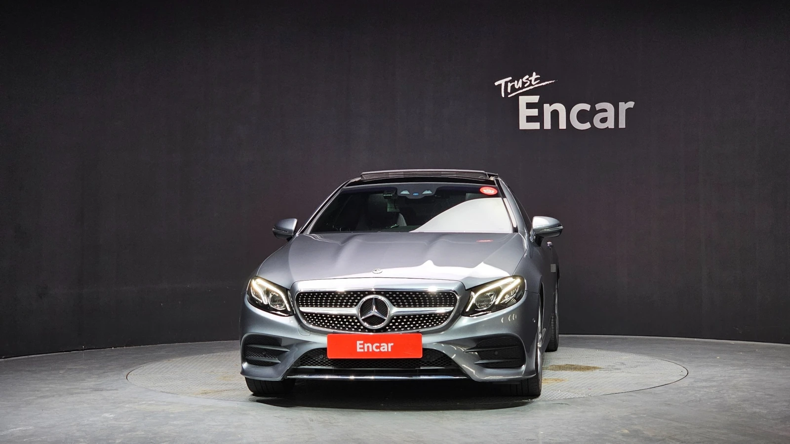 Mercedes-Benz E 220 * BURM * ПОДГРЕВ * М. ТОЧКА * КАМЕРА * ЛЮК, снимка 3 - Автомобили и джипове - 55144457