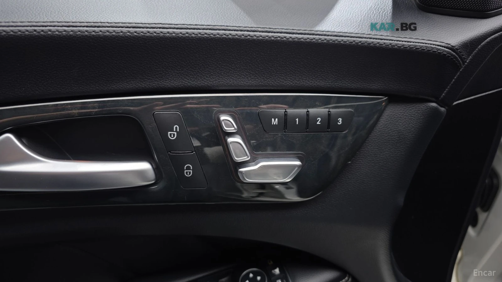 Mercedes-Benz CLS 400 КОЖА* ПОДГРЕВ* ОБДУХВ* BURMASTER* PANO* 360, снимка 14 - Автомобили и джипове - 55409731