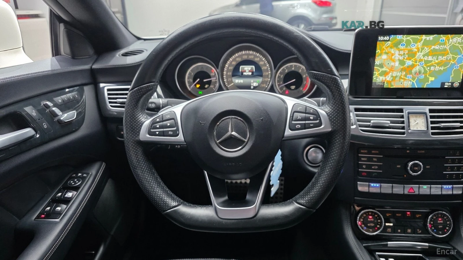 Mercedes-Benz CLS 400 КОЖА* ПОДГРЕВ* ОБДУХВ* BURMASTER* PANO* 360, снимка 12 - Автомобили и джипове - 55409731
