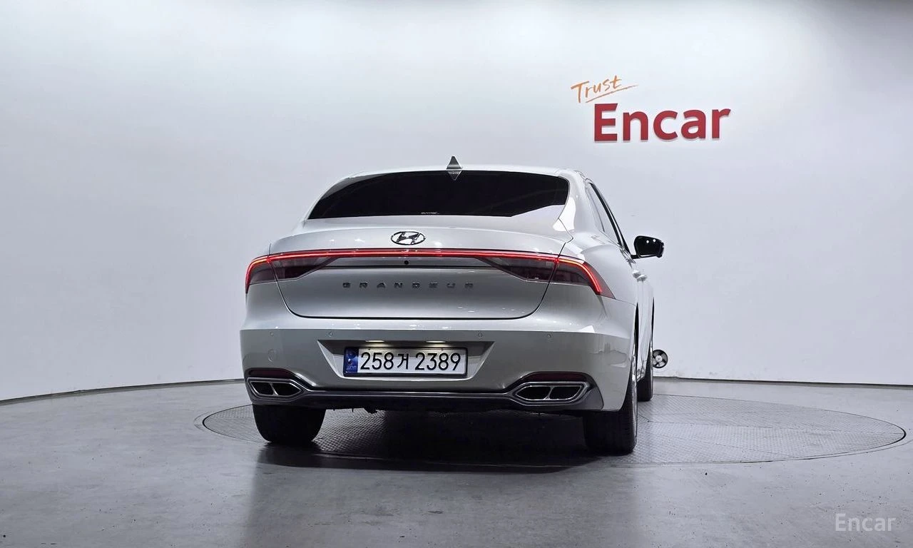 Hyundai Grandeur * ФИКСИРАНА ЦЕНА ДО БЪЛГАРИЯ * АВТОКРЕДИТ, снимка 5 - Автомобили и джипове - 55422459