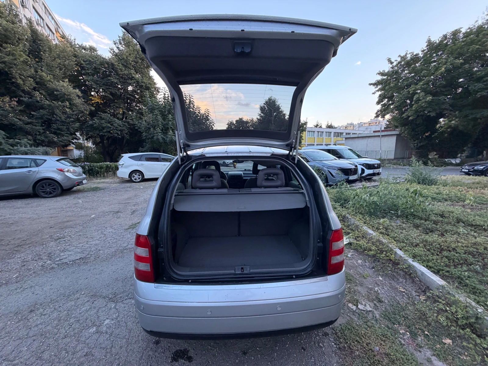 Audi A2 1.4, снимка 6 - Автомобили и джипове - 55954288