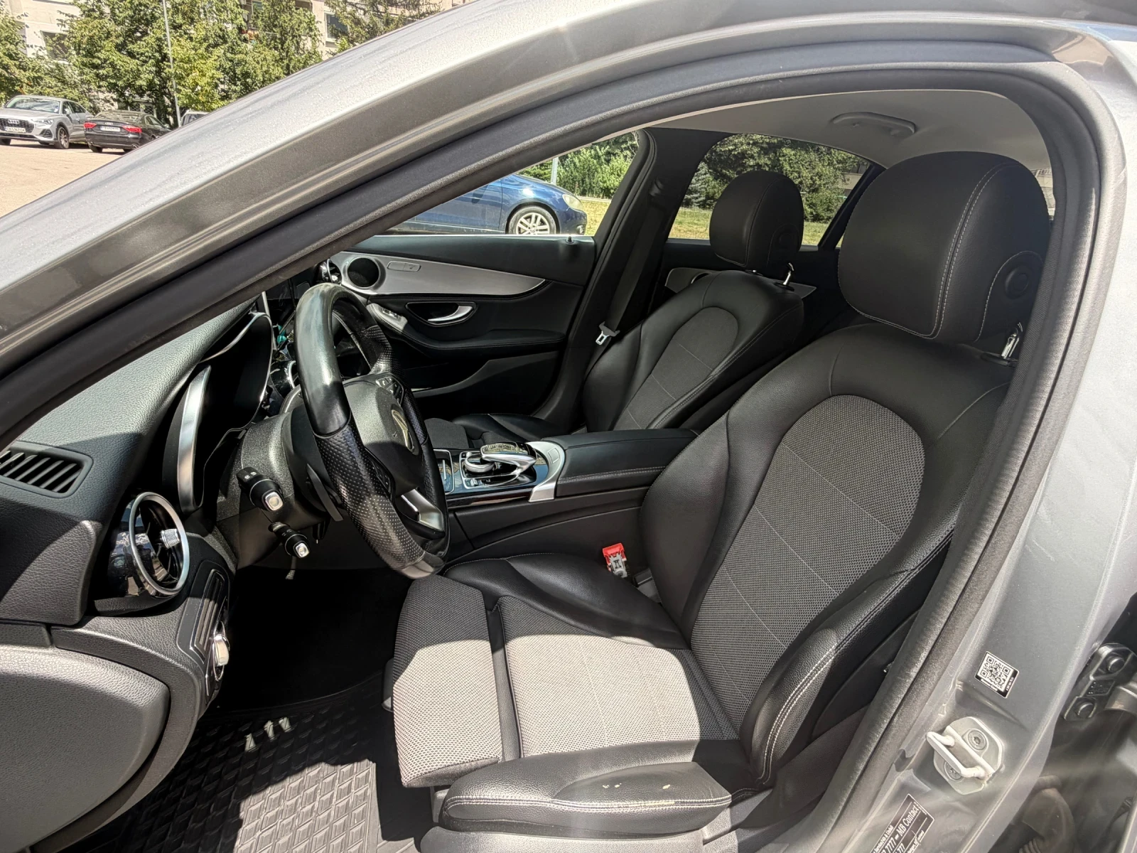 Mercedes-Benz C 250 BLUETEC 4MATIC, снимка 9 - Автомобили и джипове - 56041240