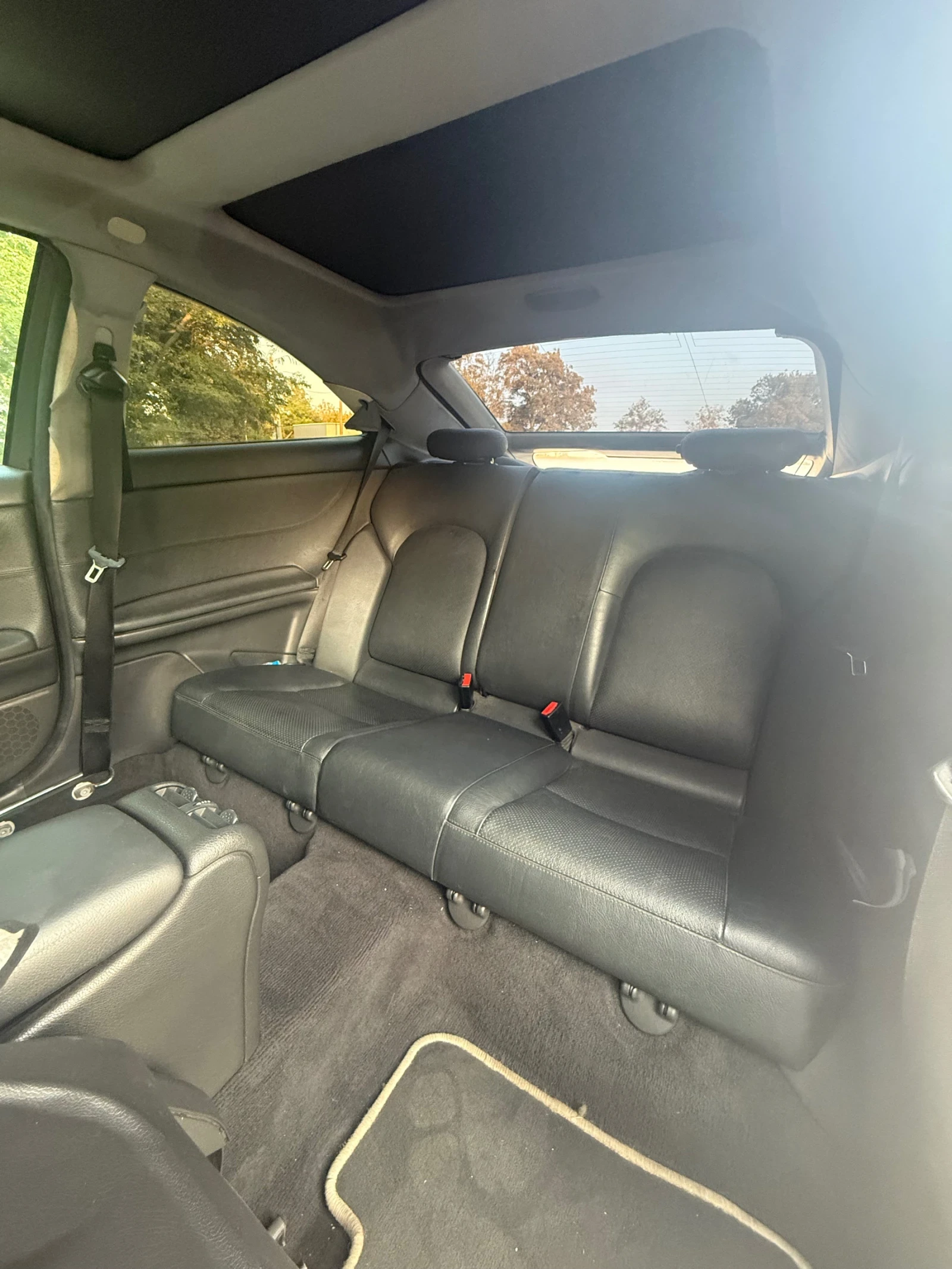 Mercedes-Benz C 220, снимка 16 - Автомобили и джипове - 56069993
