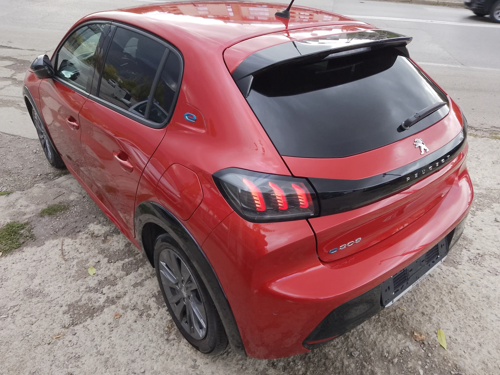 Peugeot 208 Е-208 ALLURE, снимка 7 - Автомобили и джипове - 56614988