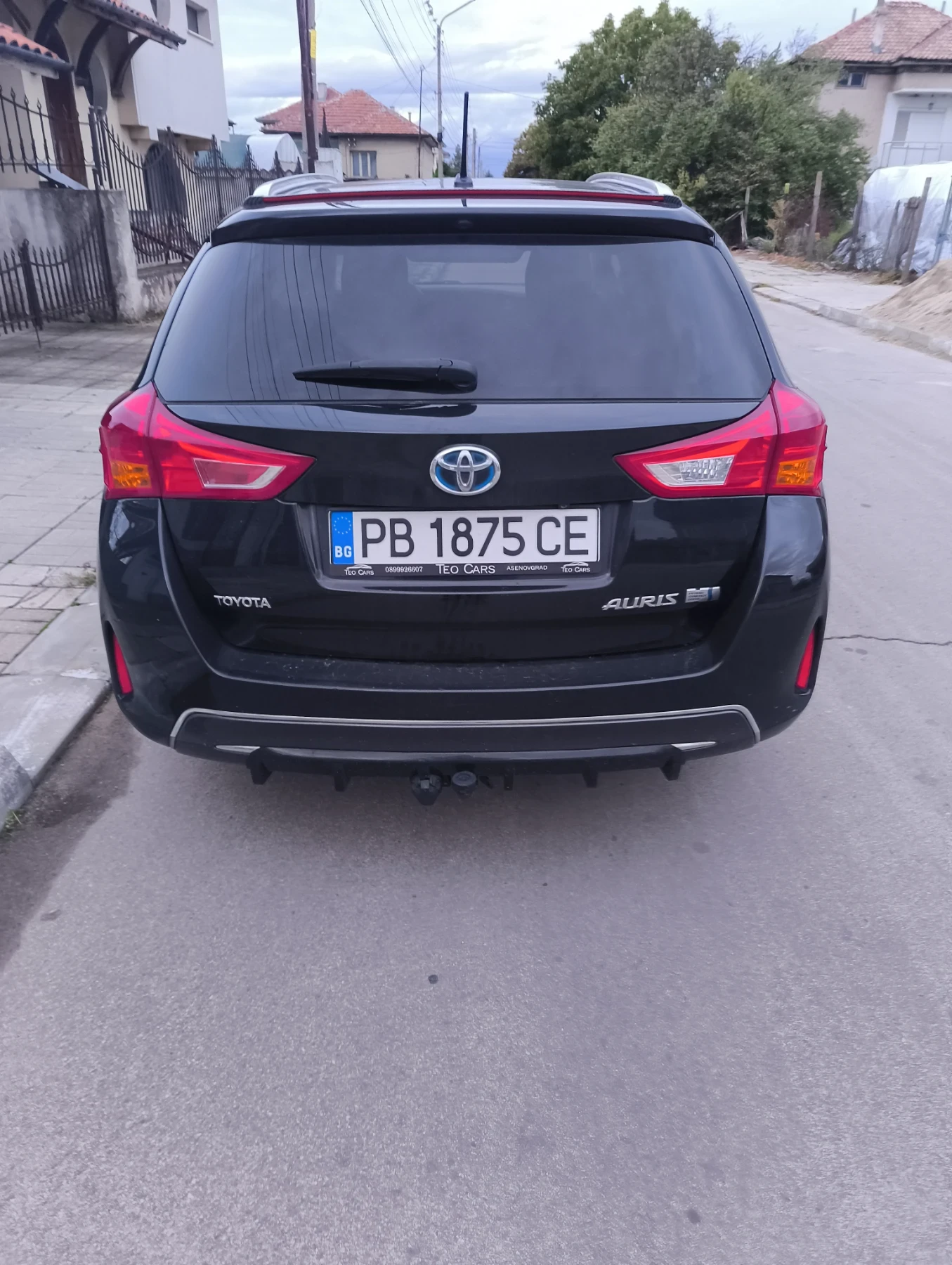 Toyota Auris Комби , снимка 3 - Автомобили и джипове - 56619617
