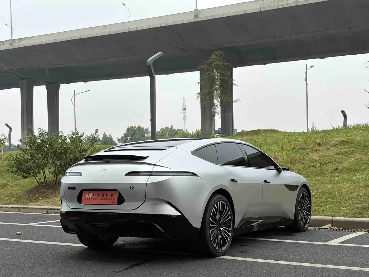 Avatr 12 TRIPLE LASER* AWD* DUAL MOTOR* 578 HP* 94KWH* PERF | Mobile.bg � ����������� 4