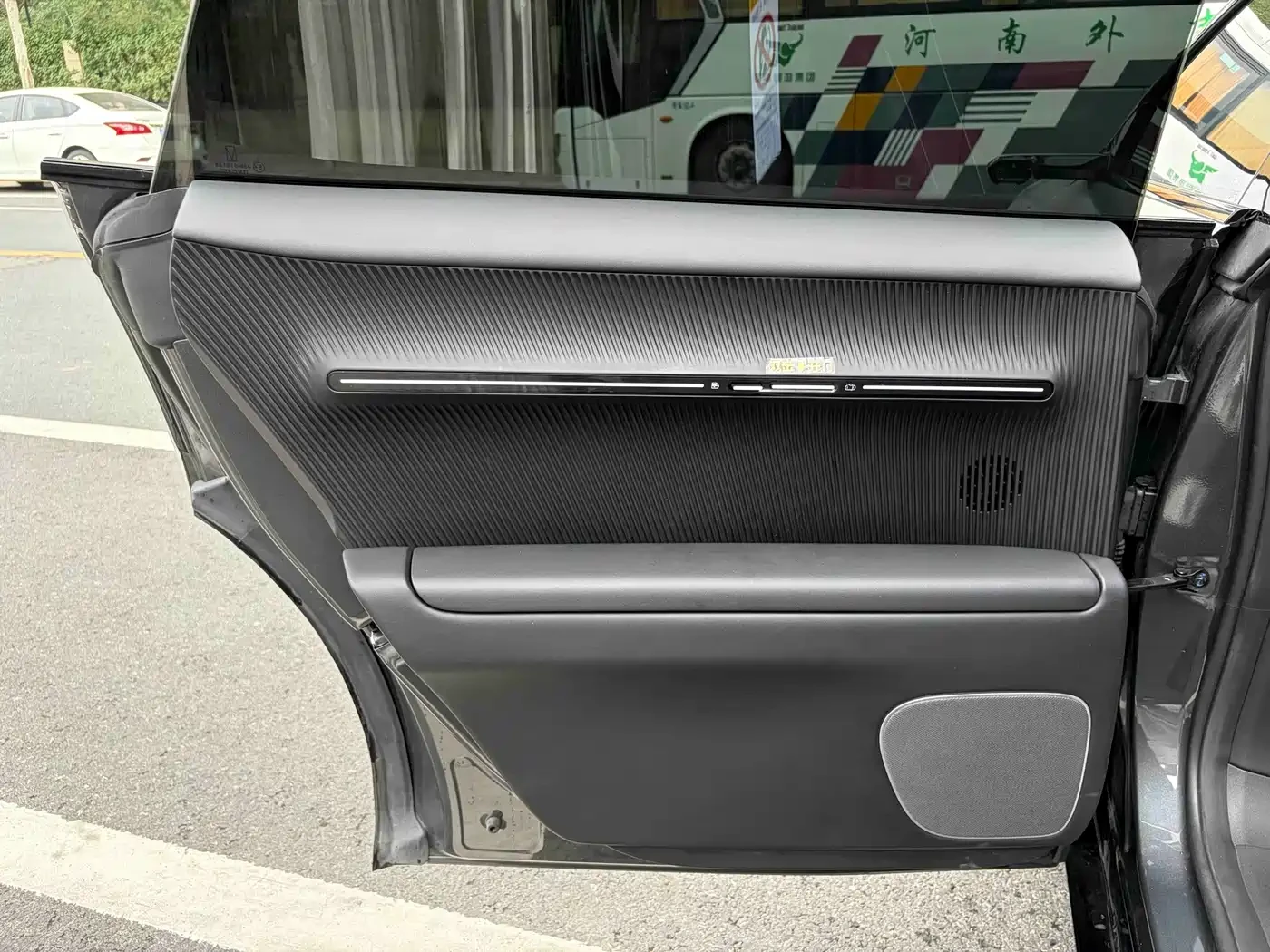 Avatr 12 TRIPLE LASER* AWD* DUAL MOTOR* 578 HP* 94KWH* PERF | Mobile.bg � ����������� 12