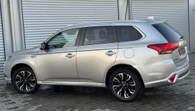 Обява за продажба на Mitsubishi Outlander 2, 0i plug-in hybrid, 121ps, 4x4, кожа, нави, мулт ~35 250 лв. - изображение 2