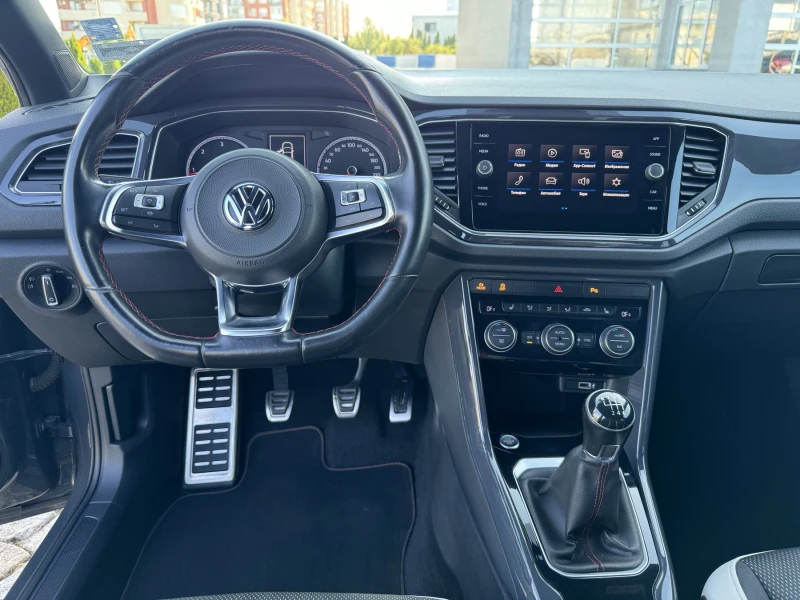 VW T-Roc SPORT 2.0 TDI, снимка 11 - Автомобили и джипове - 47535010