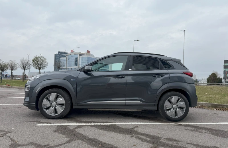 Hyundai Kona Electric в Гаранция, Термопомпа, KRELL Premium, снимка 2 - Автомобили и джипове - 48222081