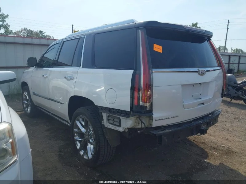 Cadillac Escalade Premium Collection, снимка 3 - Автомобили и джипове - 53421837