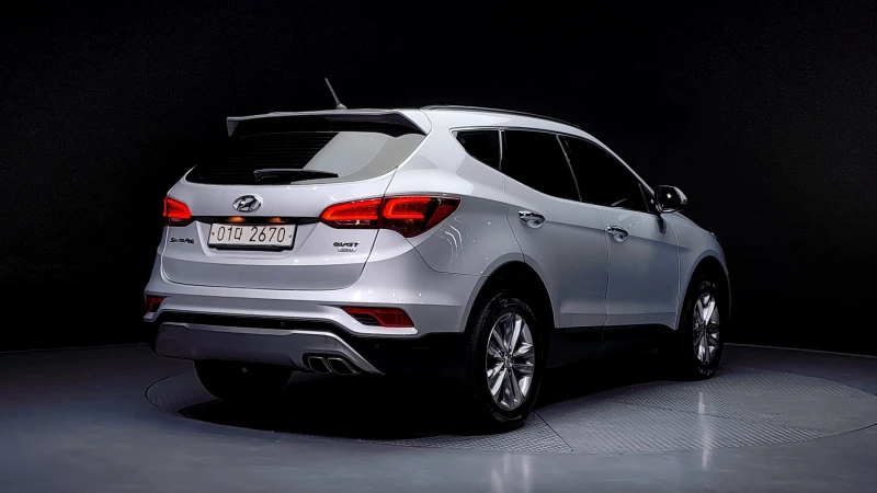 Hyundai Santa fe 2.0CRDI/4x4/FACE/Пълна сервизна !!!, снимка 2 - Автомобили и джипове - 53456735