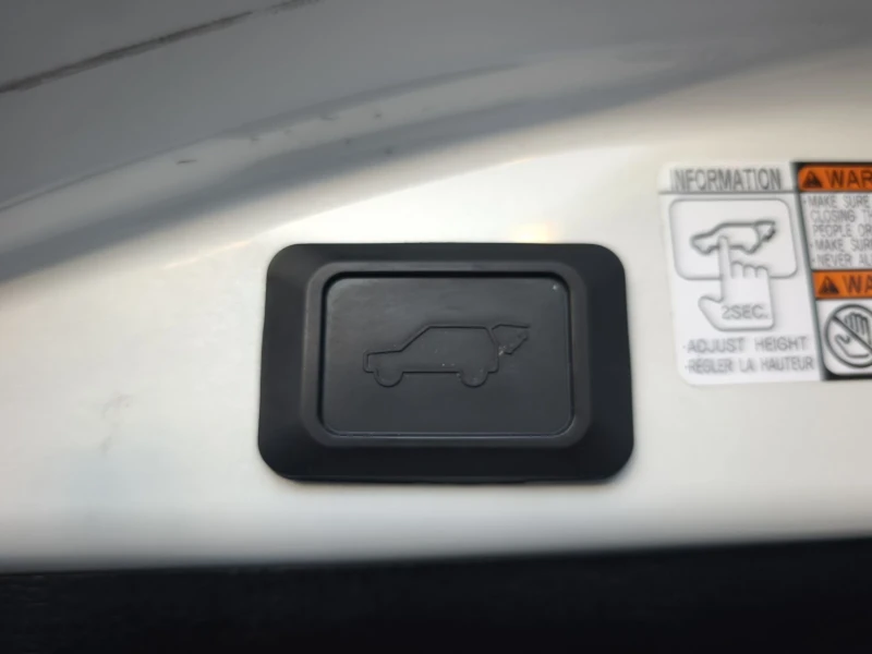 Toyota Rav4 2.5HYBRID FULL SERVICE IN TOYOTA NEW , снимка 14 - Автомобили и джипове - 53530684