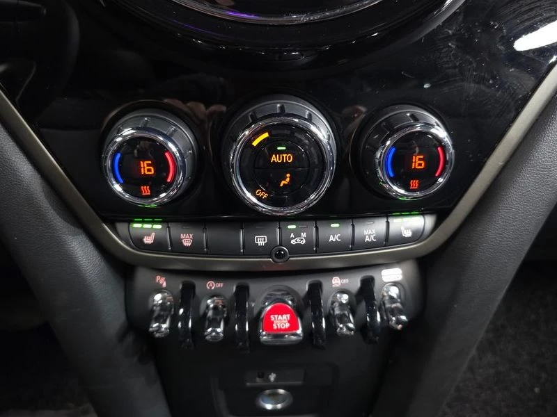 Mini Countryman 1.5 Automatic, снимка 16 - Автомобили и джипове - 56002122