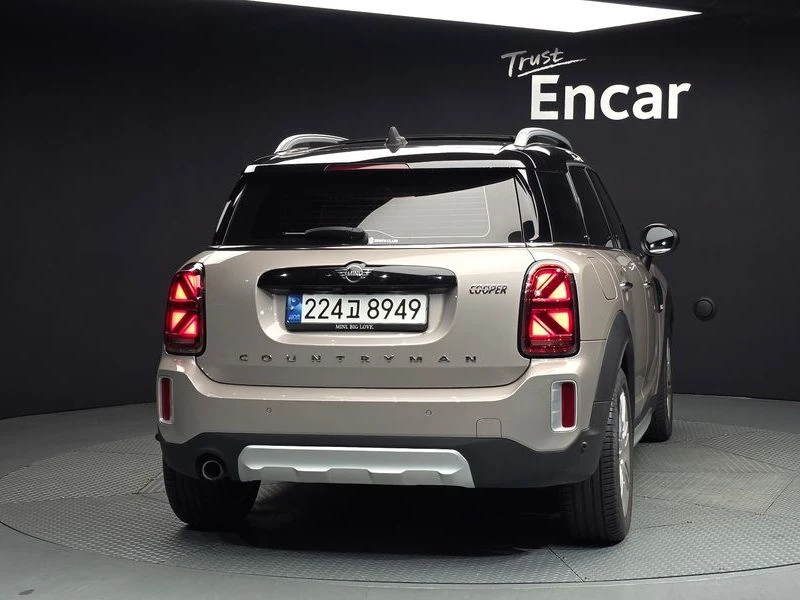 Mini Countryman 1.5 Automatic, снимка 4 - Автомобили и джипове - 56002122