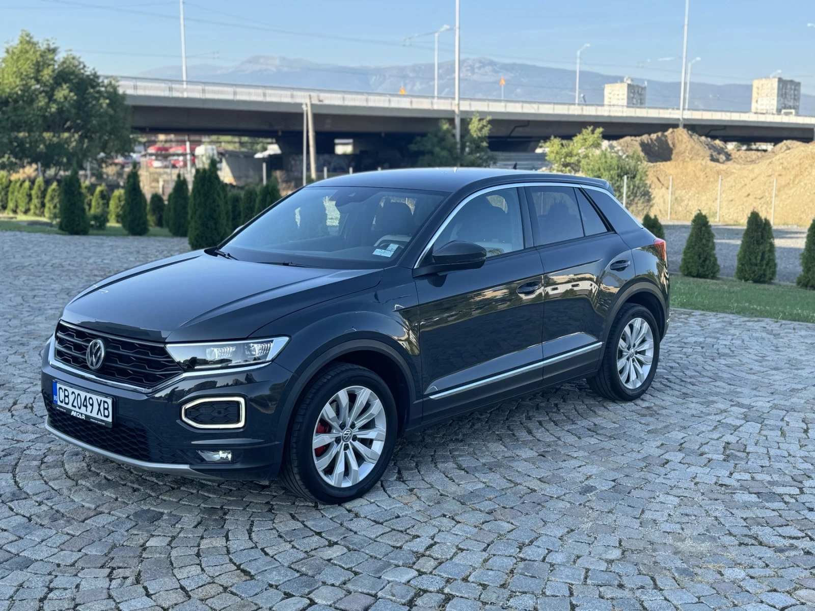 VW T-Roc SPORT 2.0 TDI - изображение 2