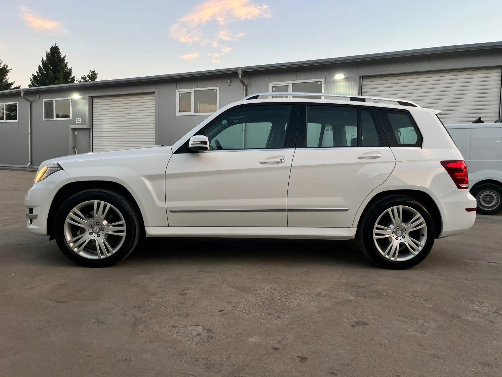Mercedes-Benz GLK 2, 2CDI-FACE/143k.с/SPORT/РЪЧНИ СКОРОСТИ!!! - изображение 4