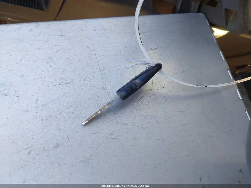 Dodge RAM 1500 3.7L V-6 215HP 4X2 Drive - изображение 3