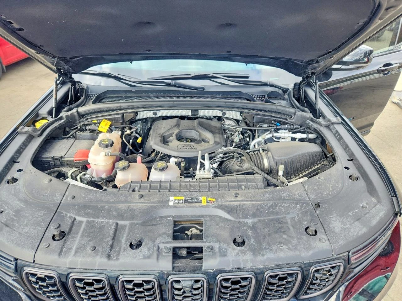 Jeep Grand cherokee 2.0l Summit 4Xe, снимка 12 - Автомобили и джипове - 54501239