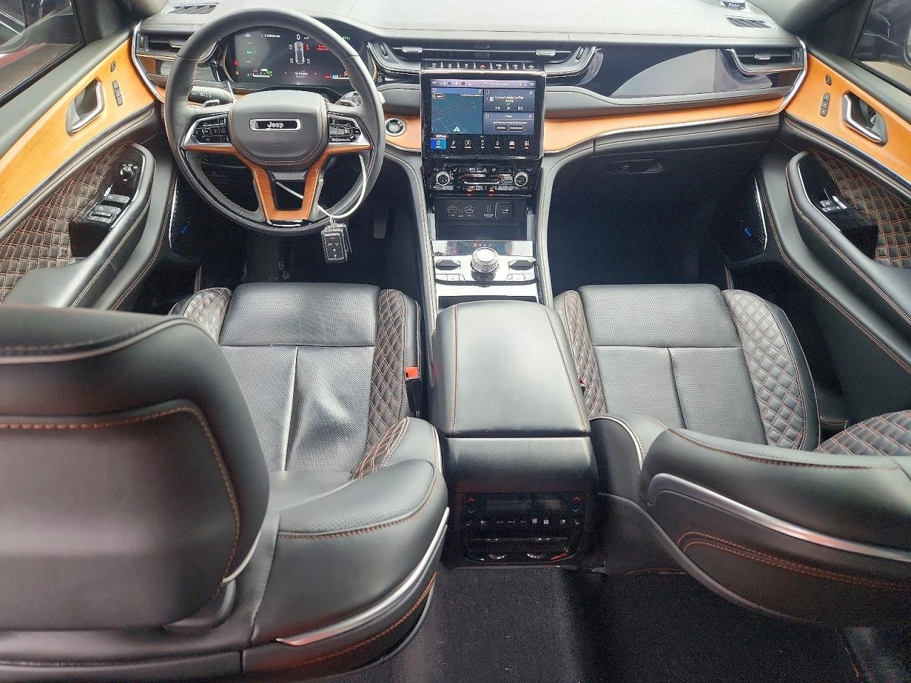 Jeep Grand cherokee 2.0l Summit 4Xe, снимка 8 - Автомобили и джипове - 54501239