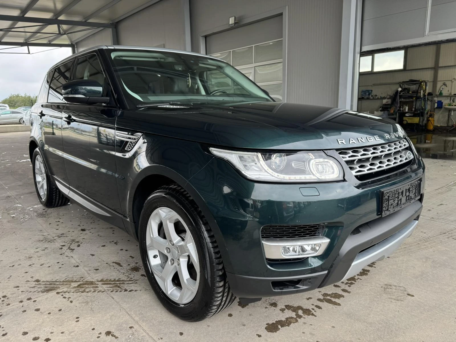 Land Rover Range Rover Sport 3.0HSE* 250ps* 4x4* MERIDIAN* НАВИ* КАМЕРА* , снимка 7 - Автомобили и джипове - 54560023