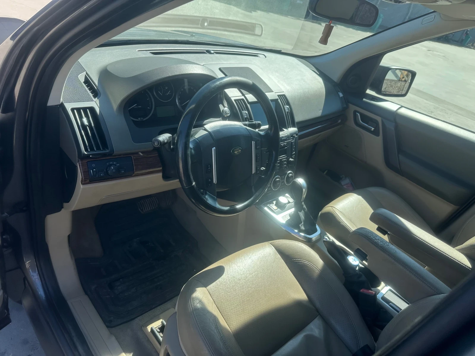 Land Rover Freelander, снимка 8 - Автомобили и джипове - 54706175