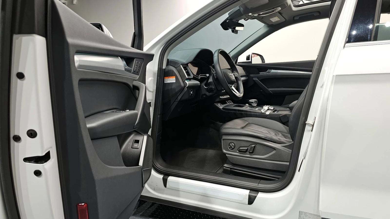Audi Q5 | DISTRONIC | CARFAX | ПОДГРЕВ | ПАНОРАМА | , снимка 11 - Автомобили и джипове - 55392001