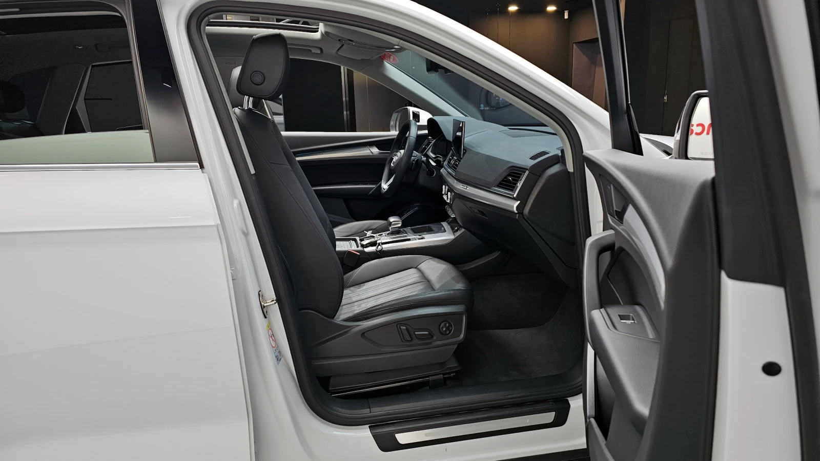 Audi Q5 | DISTRONIC | CARFAX | ПОДГРЕВ | ПАНОРАМА | , снимка 12 - Автомобили и джипове - 55392001