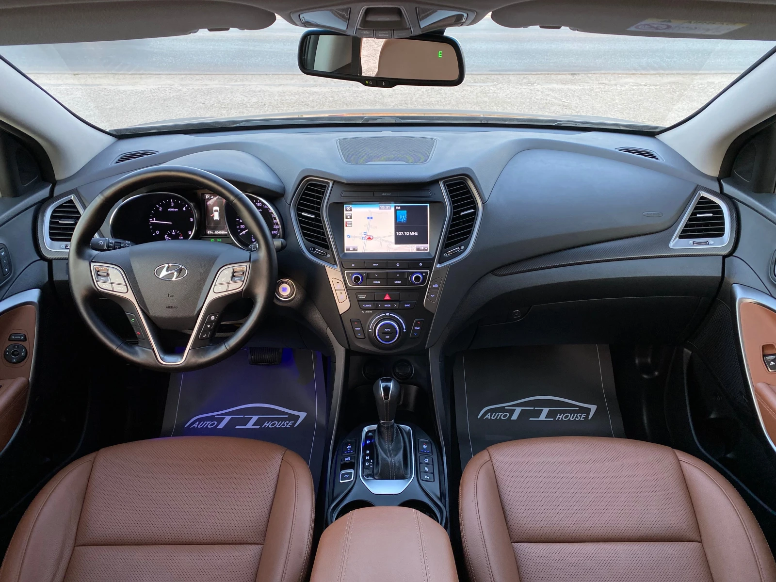 Hyundai Santa fe Platin* Обдухване* Pano* Key Go* MAX FULL* , снимка 9 - Автомобили и джипове - 55851524