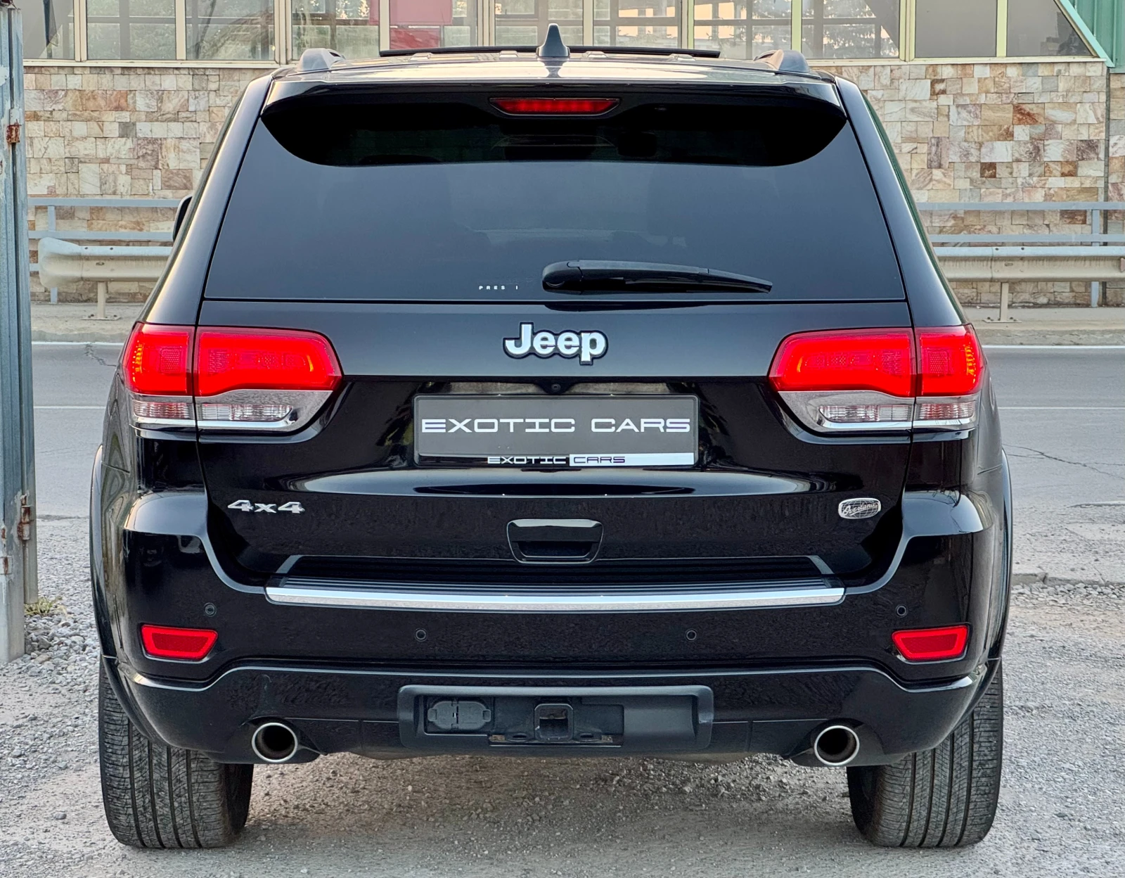Jeep Grand cherokee 3.6 V6 ! Overland ! FaceLift !, снимка 5 - Автомобили и джипове - 55924971