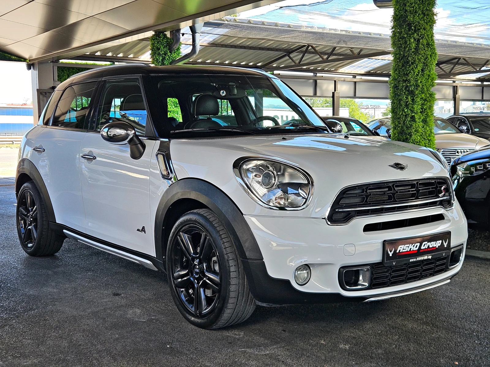 Mini Countryman ALL4/PANORAMA/HARMAN/KARDON/KEYLESS GO/LIZING, снимка 3 - Автомобили и джипове - 56071459