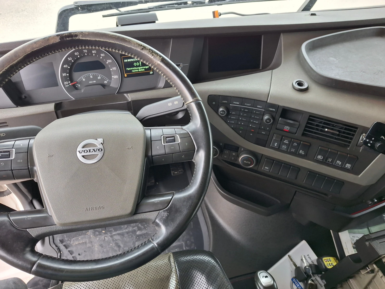 Volvo Fh ТРИСТРАННА ЩОРА, снимка 13 - Камиони - 54613167